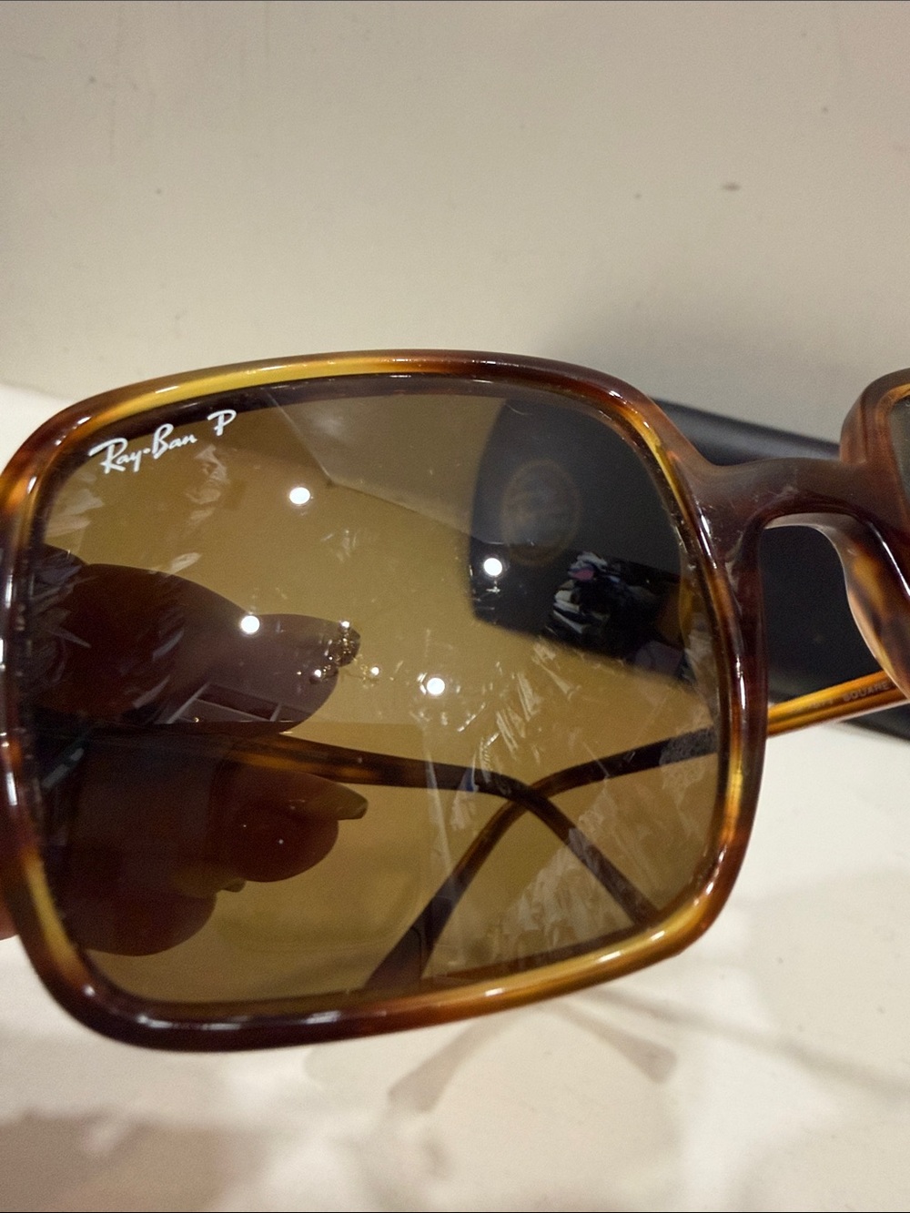 Authentic Ray-Ban Brown Tortoiseshell Rectangle Sunglasses with Brown Lenses - Picture 4 of 4